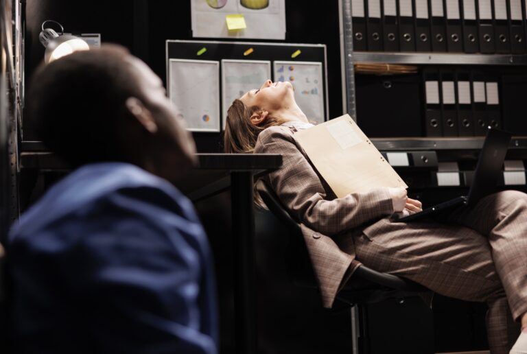 Can an employee be disciplined for refusing to work overtime in South ...